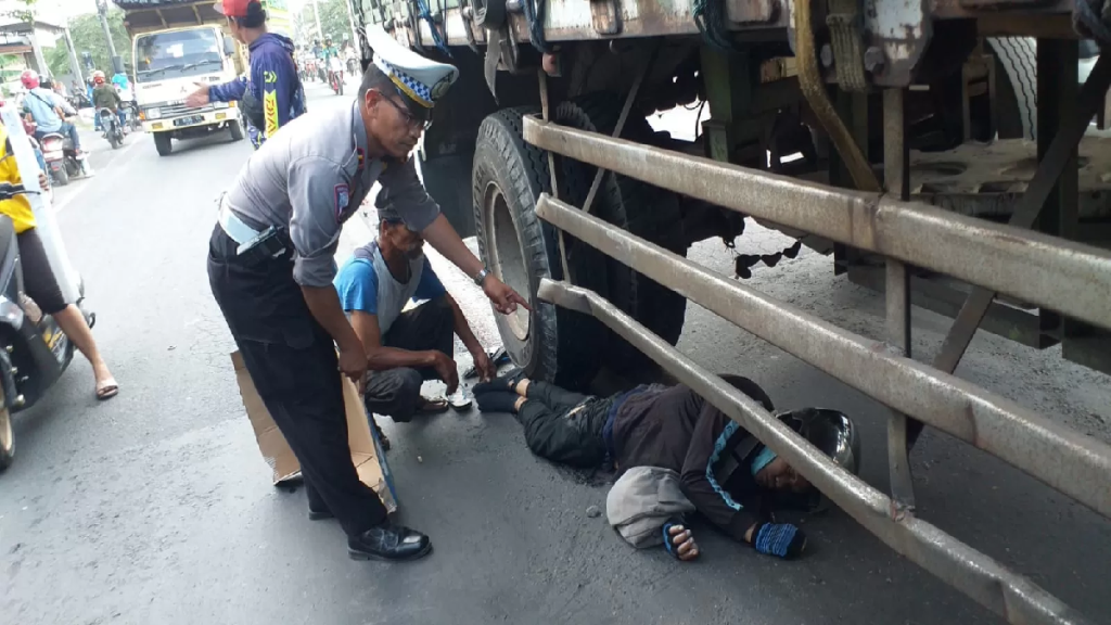 Kecelakaan Maut di Gunungpati Semarang Menewaskan Seorang Ibu